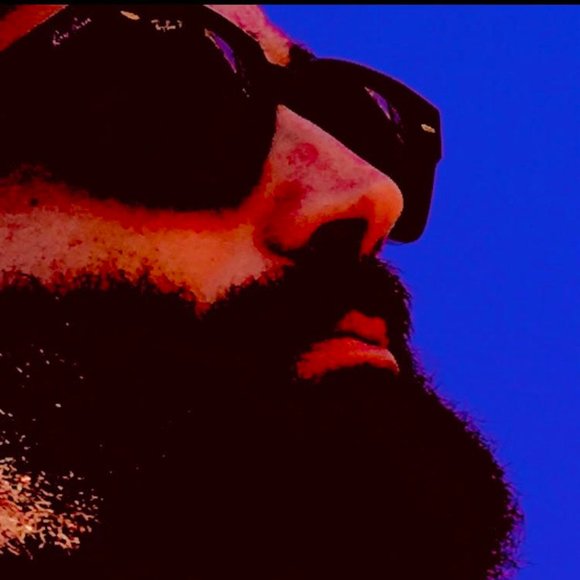 Meet your Posher, Aaron - Picture 1 of 1